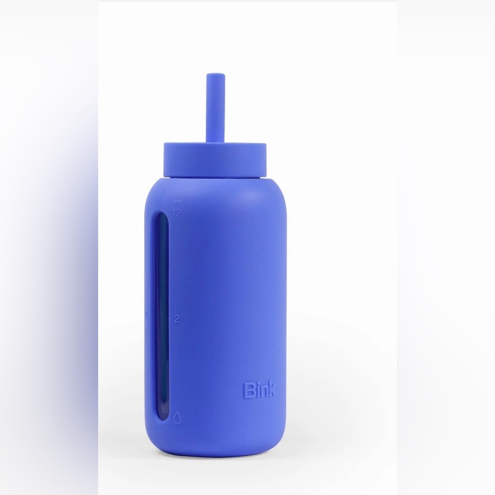 NWT- Bink 27oz Day Water Bottle Straw